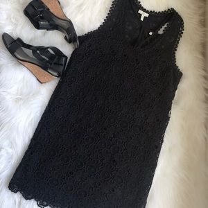🛍️ Joie black crochet lace sleeveless short dress